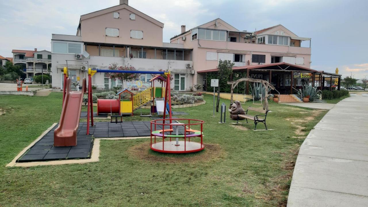Apartmani Resetar Privlaka  Eksteriør bilde